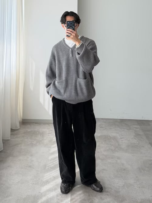 WETTEMPT
HENRY NECK RIB KNIT