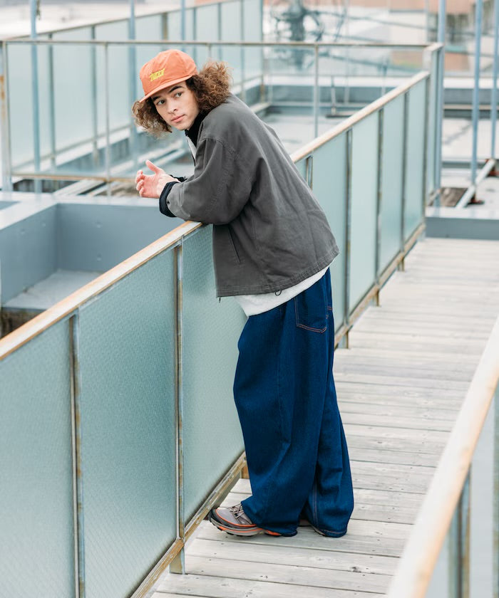 FREAK‘S STORE
Oversized Corduroy Duck Blouson (Limited products)