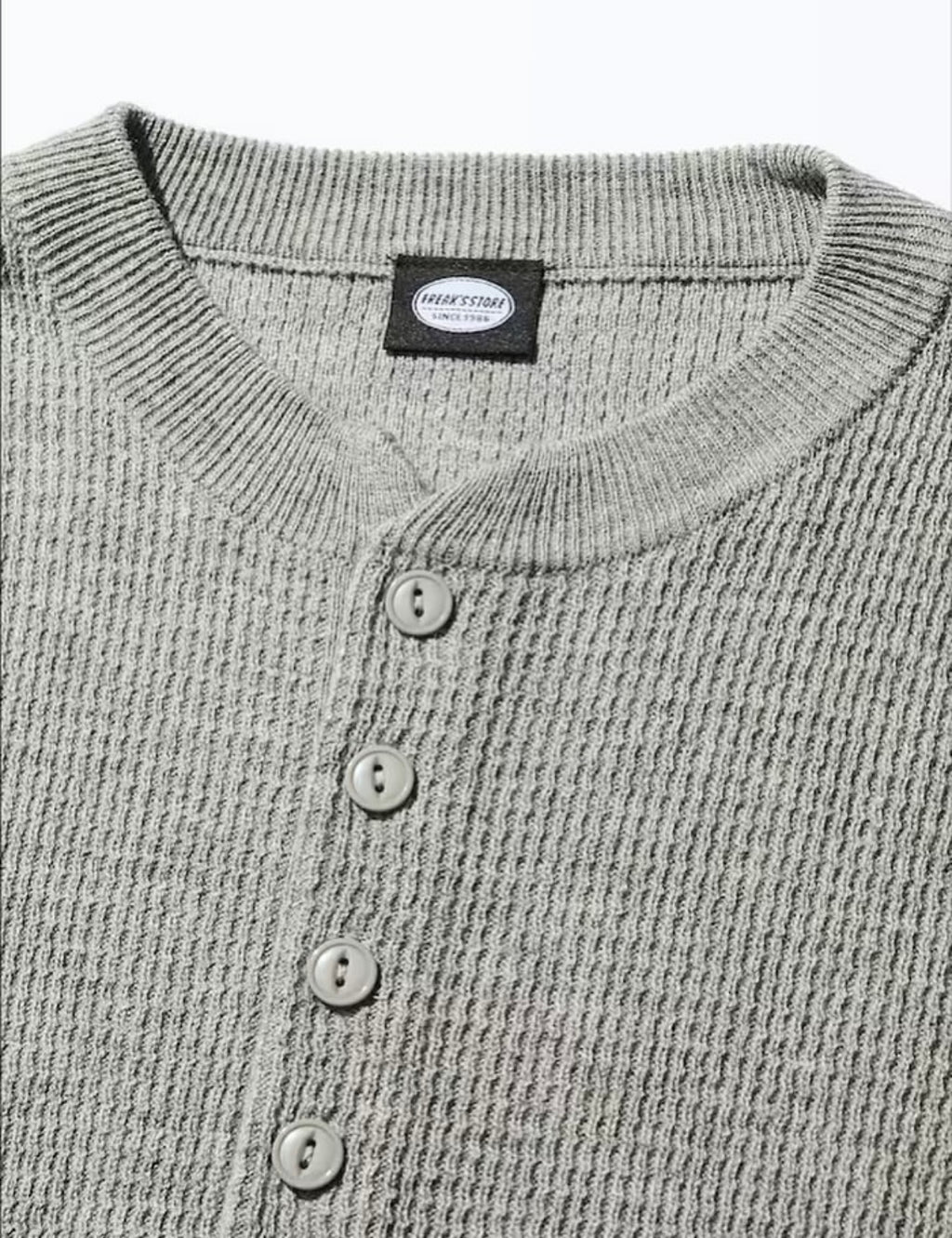 FREAK‘S STORE
Big silhouette deep henley neck Knit