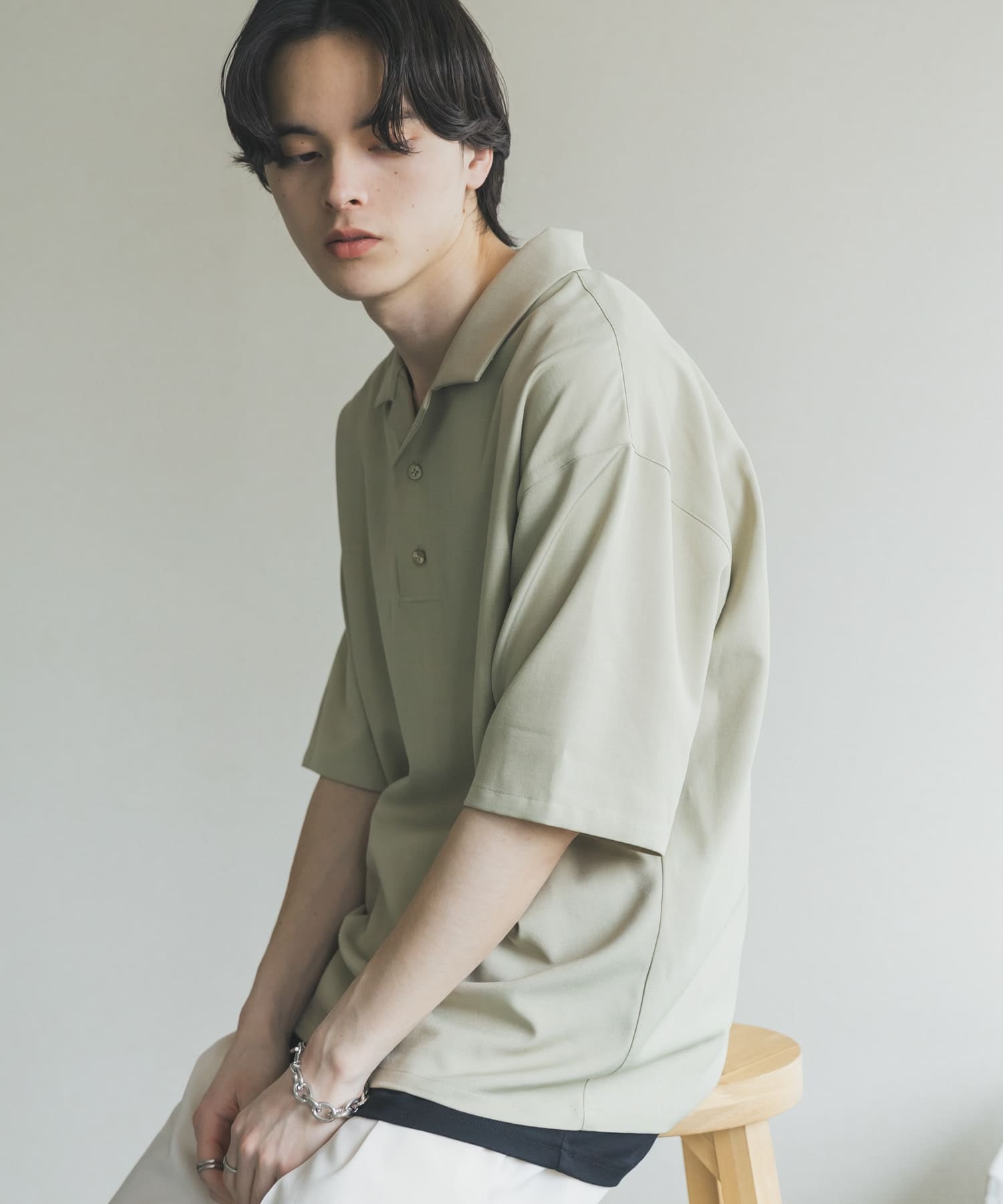 Urban Research SENSE OF PLACE
High Twist Pullover Short Sleeve Shirt