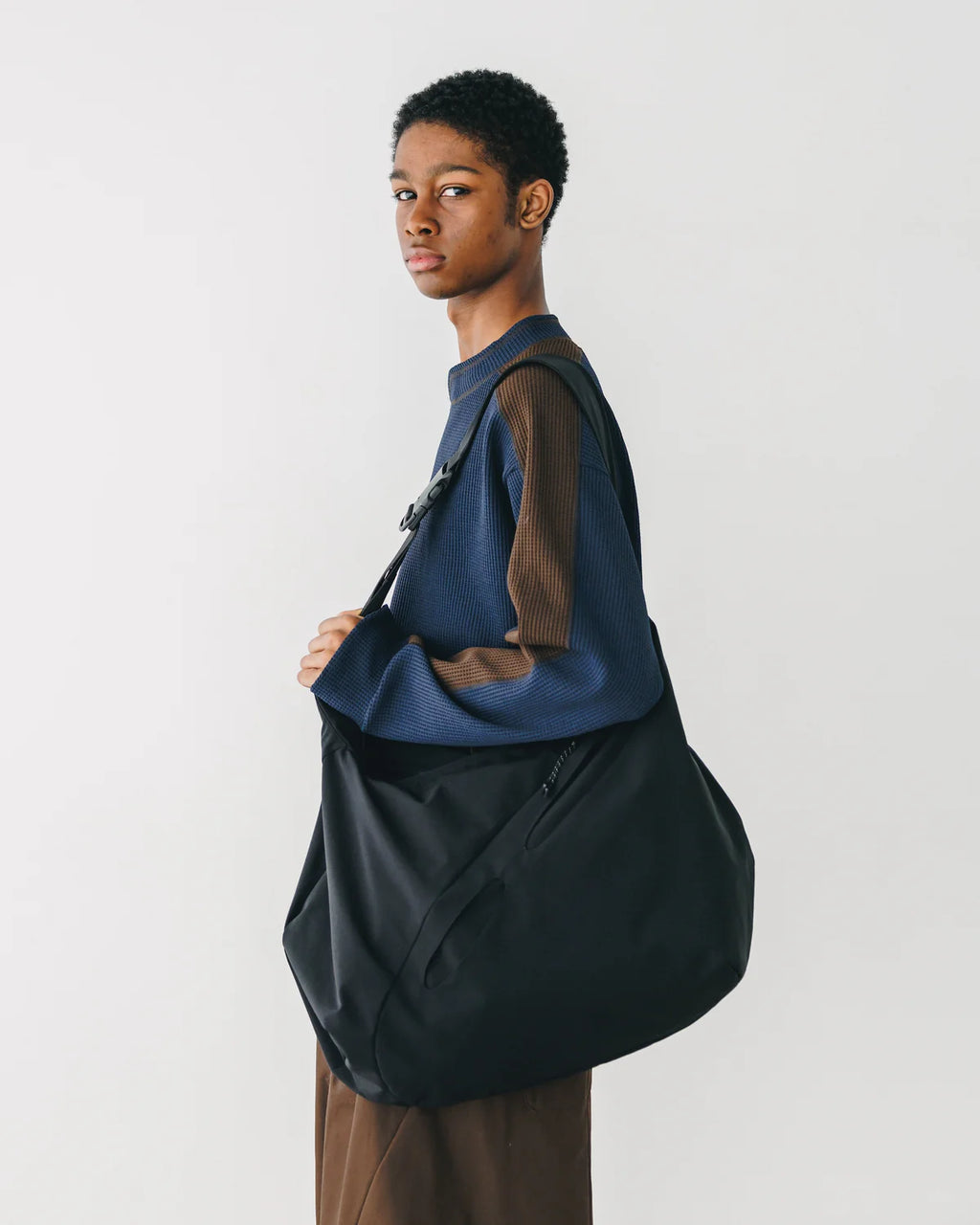 預訂 CLESSTE
SOFT SHELL FUTURE BAG LARGE