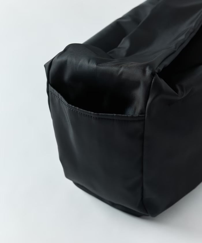 FREAK'S STORE
Wide strap Shoulder bag