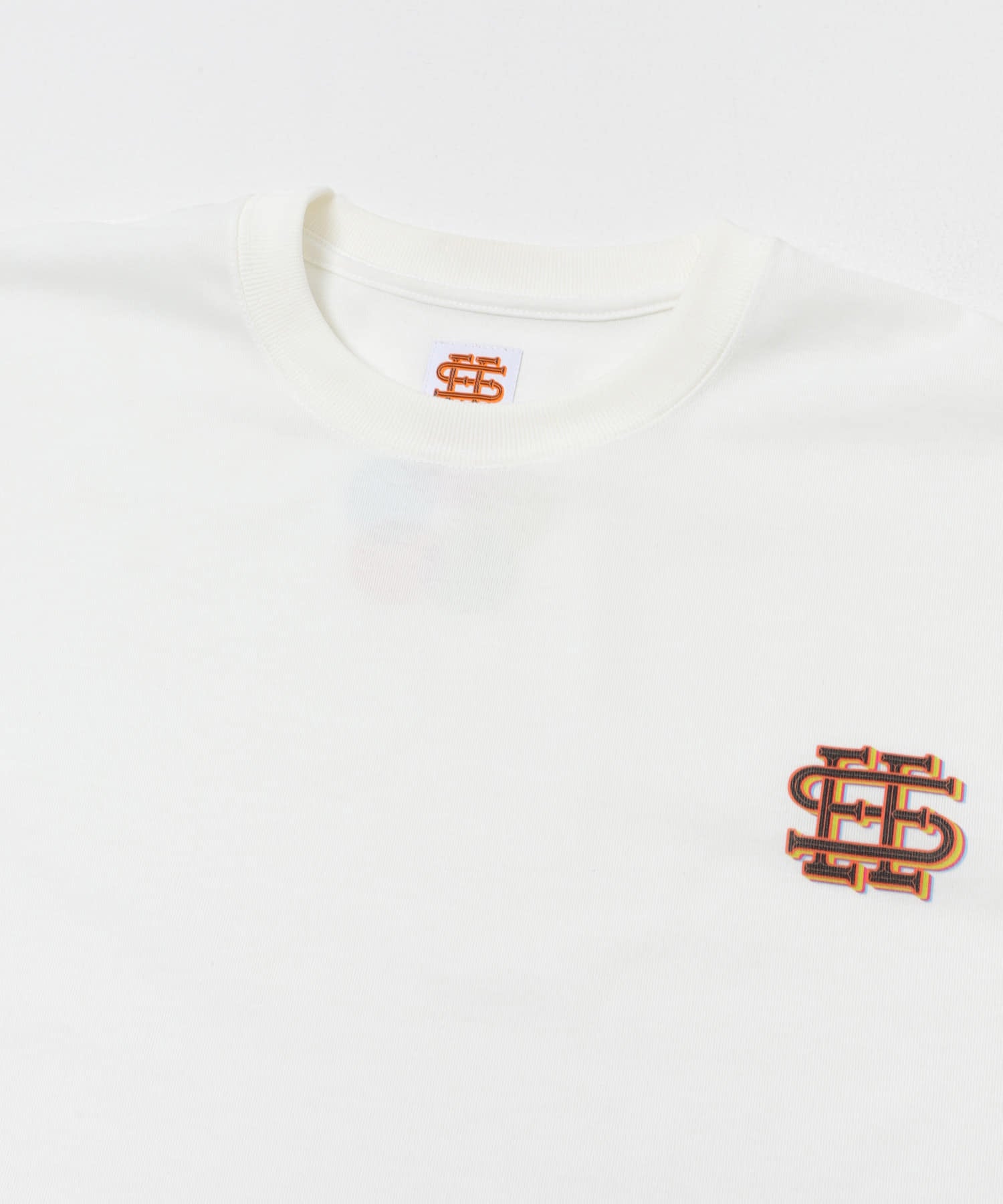 SEE SEE　SUPER BIG COLOR LOGO　TEE