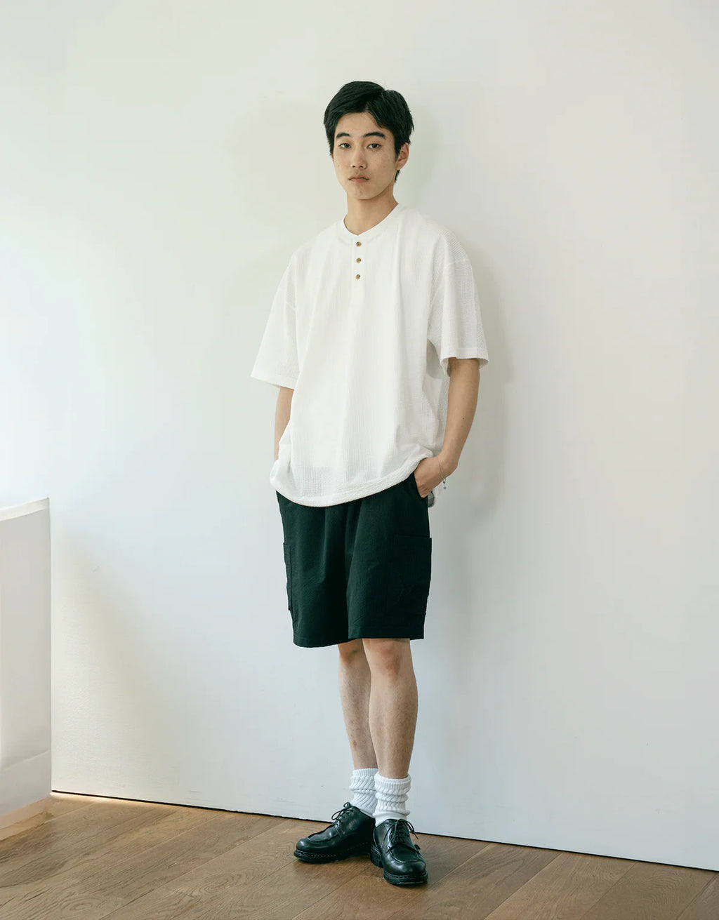 BONBON BLUETOWNTOKYO Sheer Soccer Henley Neck T
