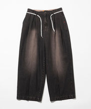 將圖片載入圖庫檢視器 RED KAP
別注 SMU PT-38 2TUCK BAGGY WIDE DENIM PANTS

