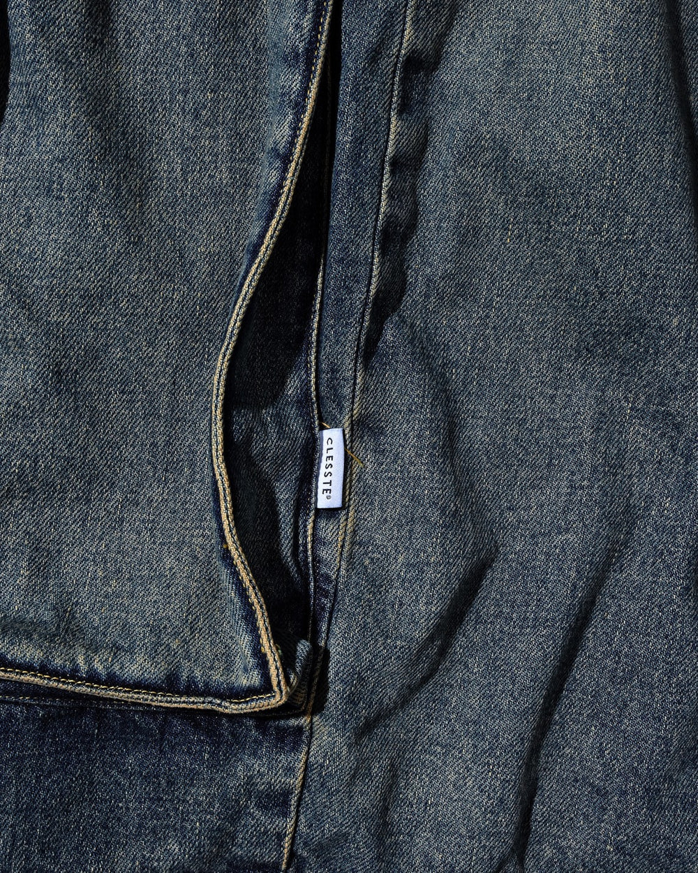 CLESSTE
VINTAGE DYED SELVEDGE DENIM CITY MEGA POCKET BALLOON CARGO HALF PANTS