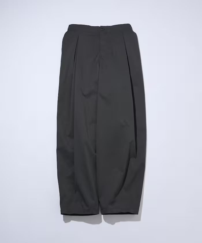 FREAK'S STORE
Easy Care Fabric Wide Silhouette Double Tuck Slacks