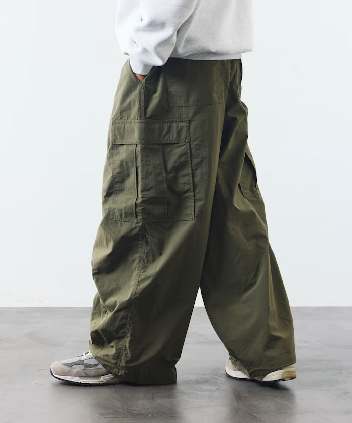 FREAK‘S STORE
Nylon Parachute 6-Pocket Pants