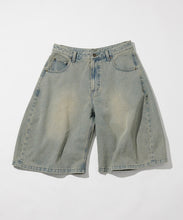 將圖片載入圖庫檢視器 FREAK&#39;S STORE
Wide silhouette vintage processed curve denim cropped Pants

