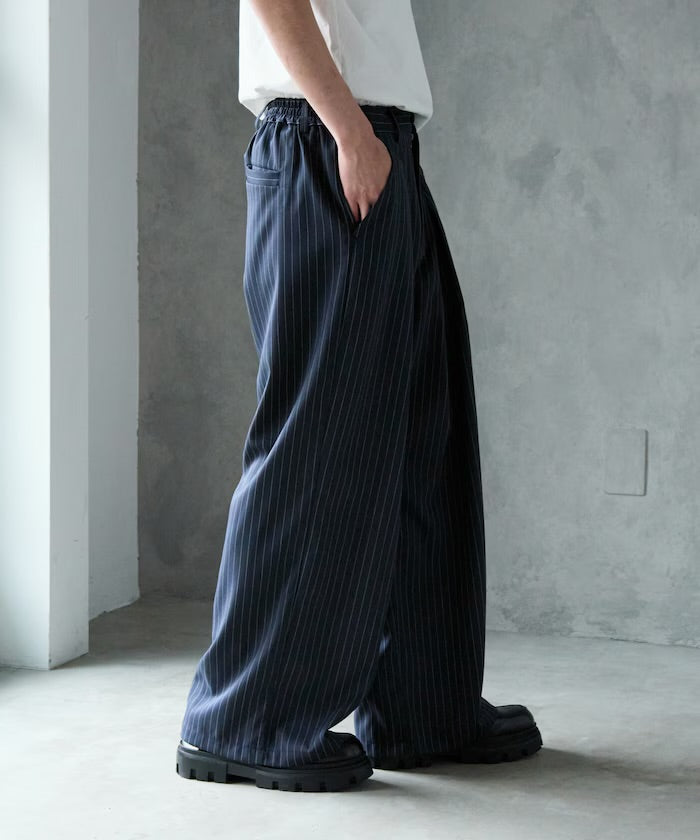 PUBLUX
Tucked wide Slacks
