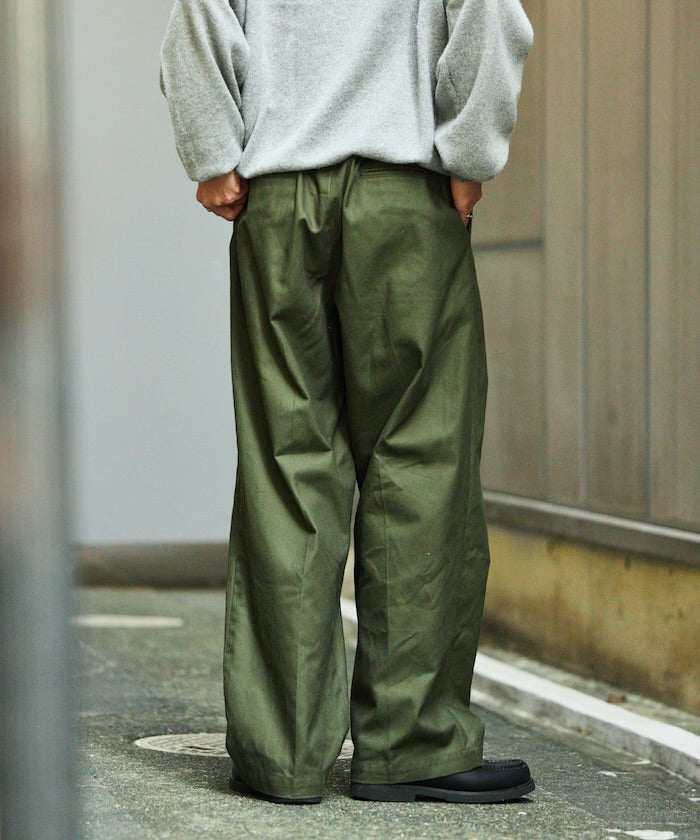 FREAK'S STORE
2-pleat wide straight Slacks