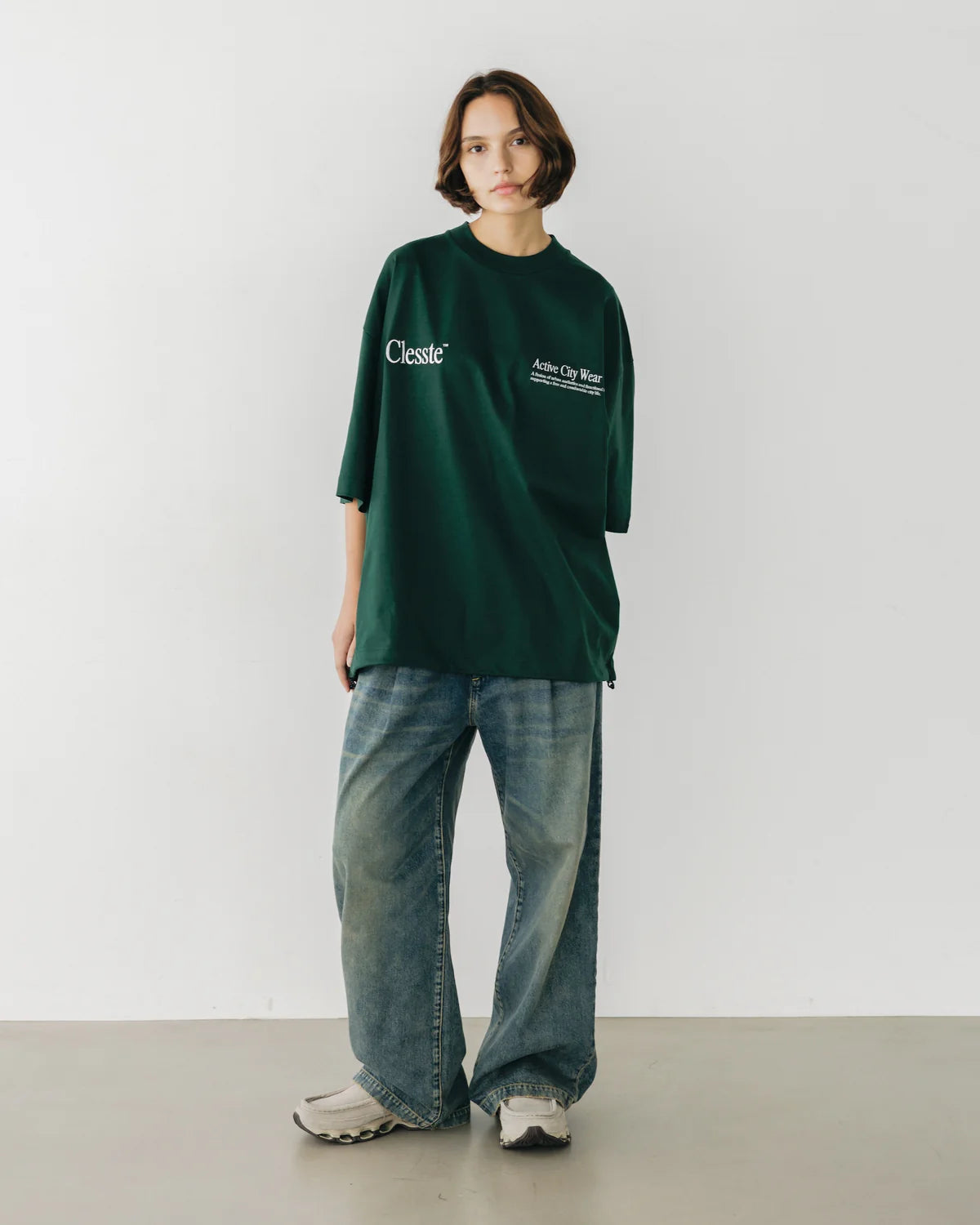 新款預訂 CLESSTE
ENBROIDERY MASSIVE T-SHIRT WITH DRAWSTRINGS