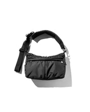 將圖片載入圖庫檢視器 預訂CLESSTE
MULTI POCKET HOLIDAY BAG
