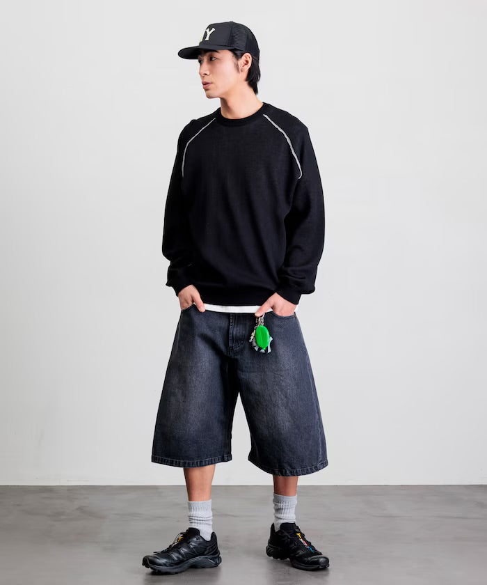 FREAK'S STORE
Wide silhouette, one-wash, curved denim cropped Pants