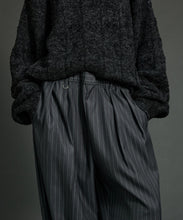 將圖片載入圖庫檢視器 WETTEMPT
2 TUCK EASY STRIPE SLACKS
