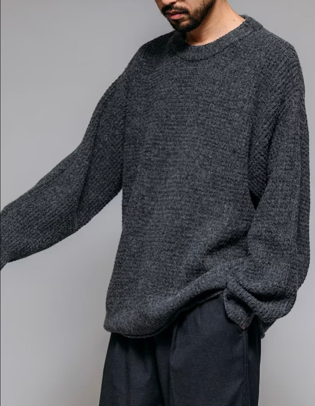 Firsthand
Big Silhouette Wool Blend Waffle Edition Crew Neck Knit