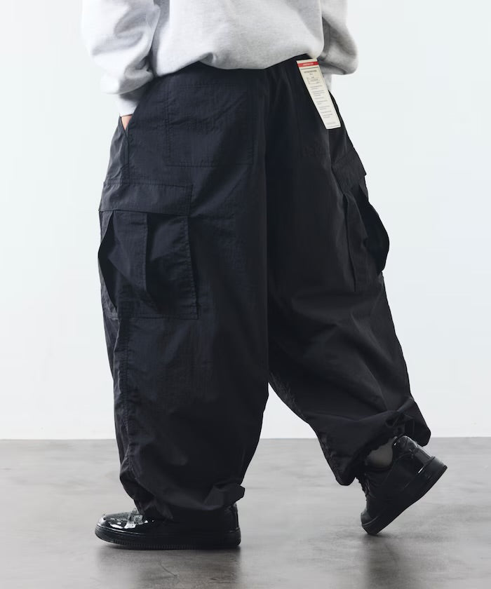 FREAK‘S STORE
Nylon Parachute 6-Pocket Pants
