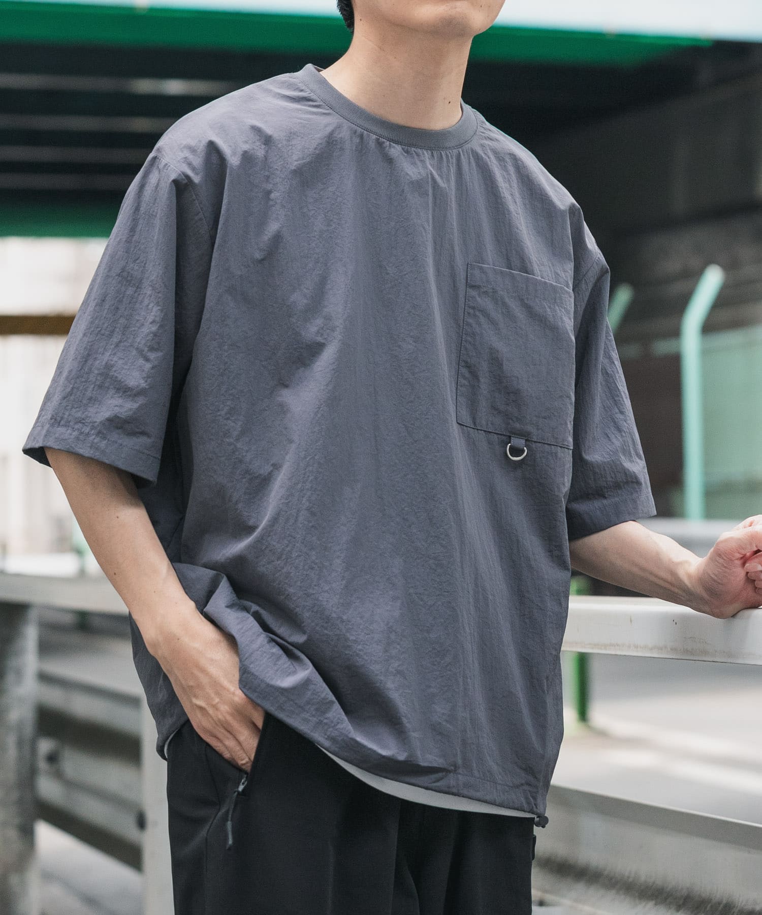 Urban Research Items Contact cold feeling/water repellent/easy care/UV cut" Taslan nylon crew neck drost T-shirt