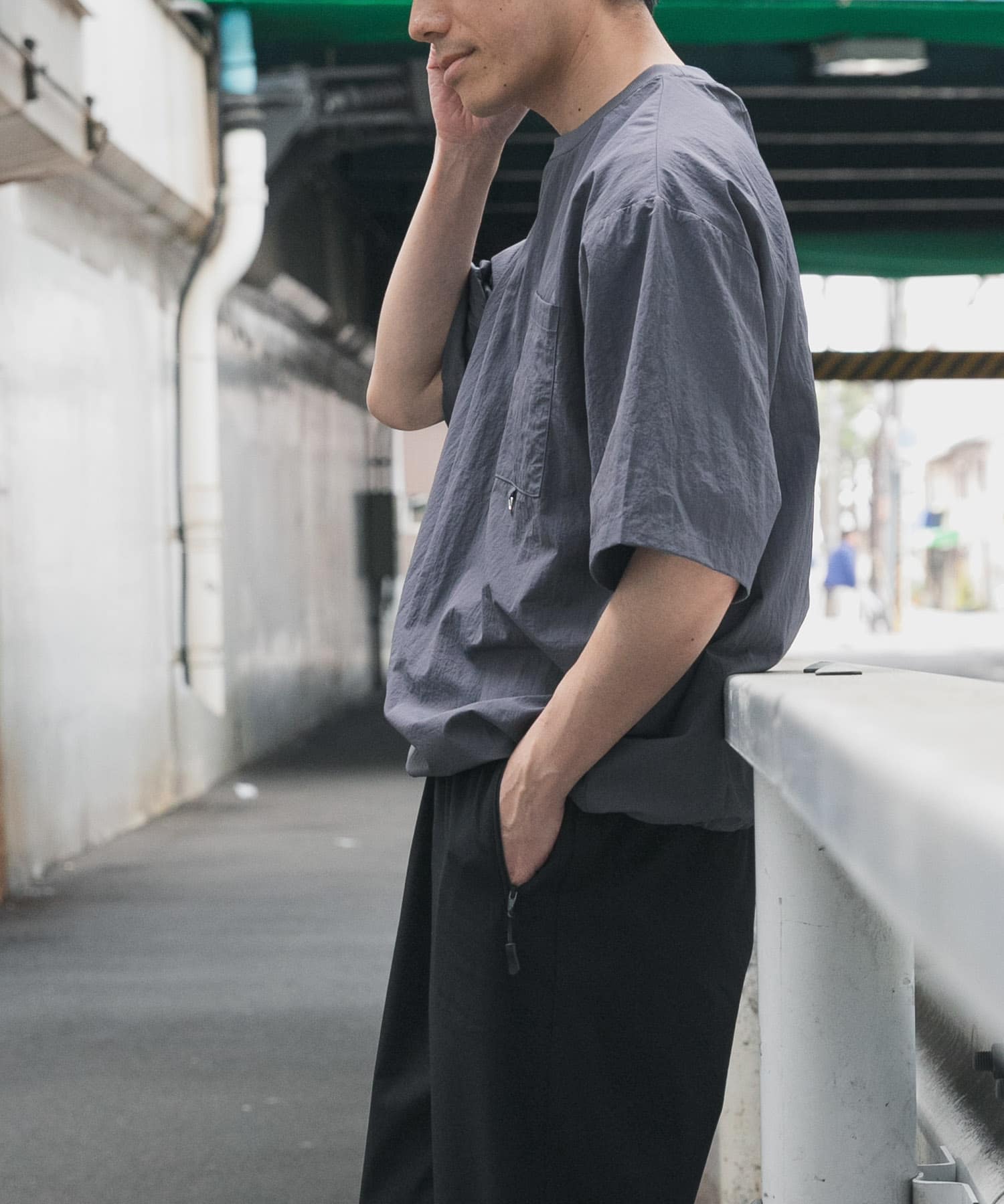 Urban Research Items Contact cold feeling/water repellent/easy care/UV cut" Taslan nylon crew neck drost T-shirt