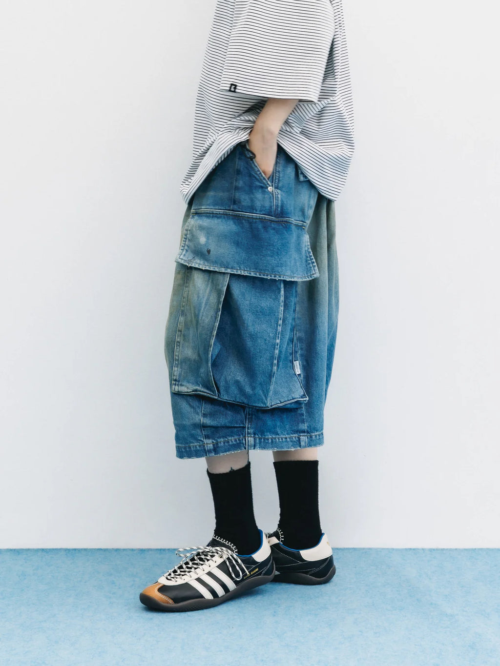 CLESSTE
VINTAGE DYED SELVEDGE DENIM CITY MEGA POCKET BALLOON CARGO HALF PANTS