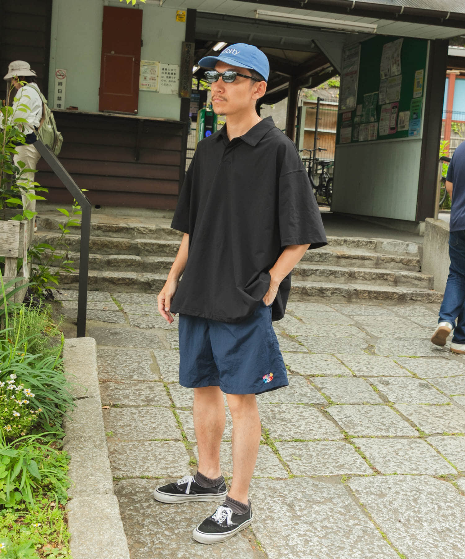 Wide Dad　GRAPHIC SHORTS WITH HATCH