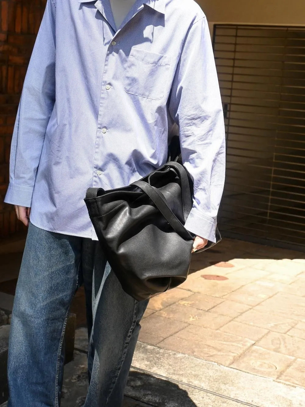 UNIVERSAL PRODUCTS. ”LEATHER TOTE BAG“