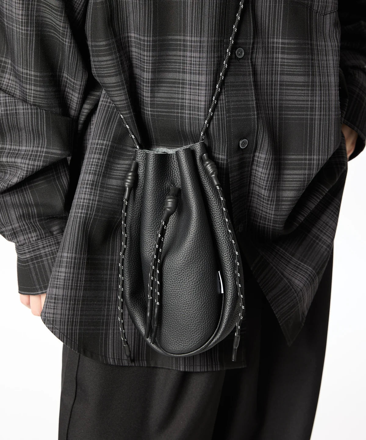 Meltum LEATHER DRAWSTRING BAG