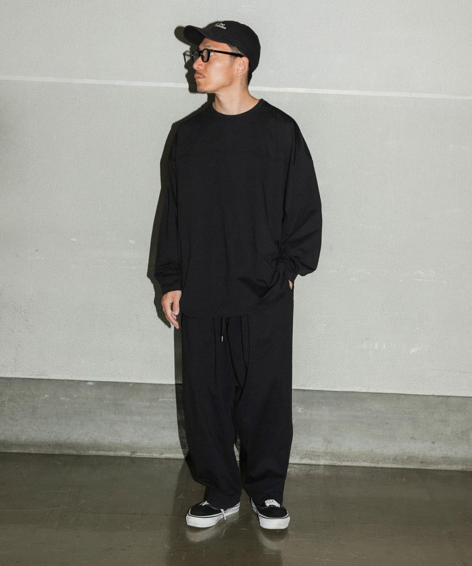 Wide Dad　BREEZY TECH EASY PANTS