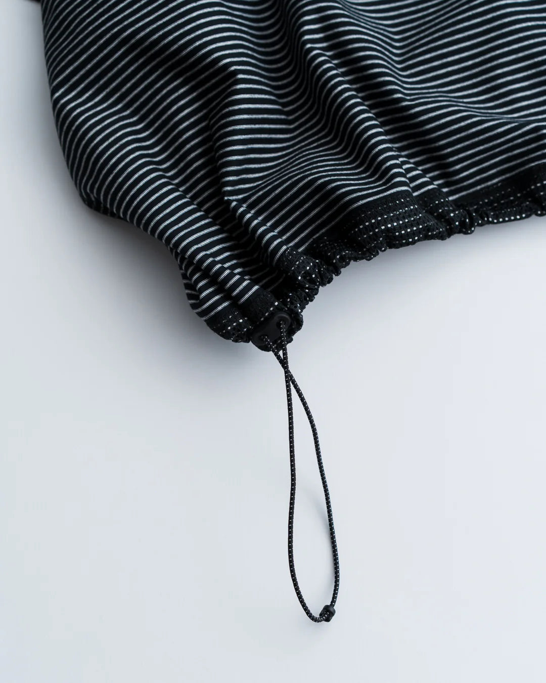 is-ness / BALLOON BORDER LAYERED MESH T-SHIRT