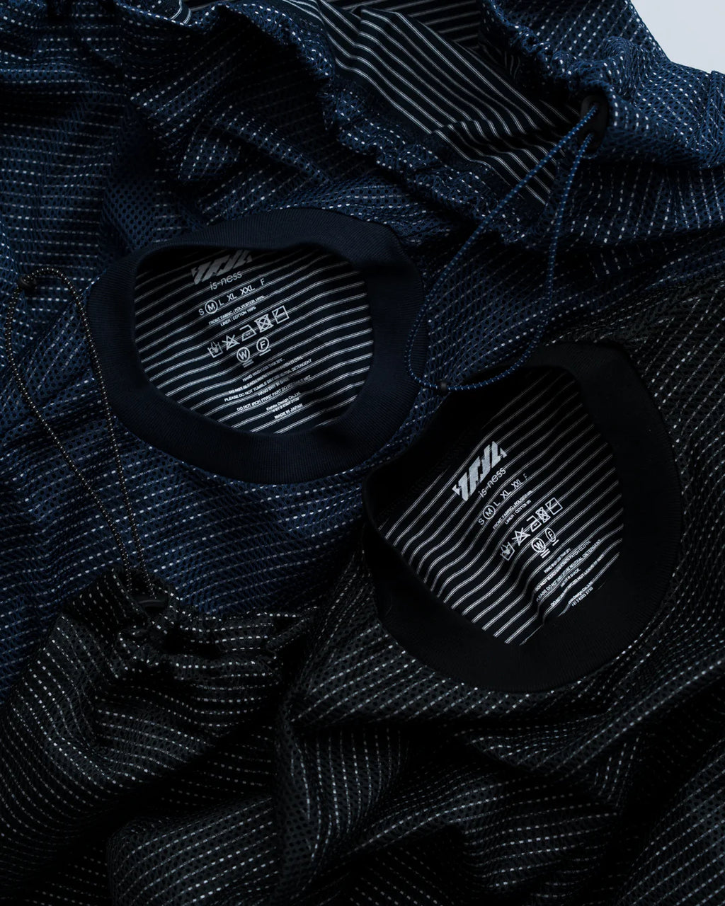 is-ness / BALLOON BORDER LAYERED MESH T-SHIRT