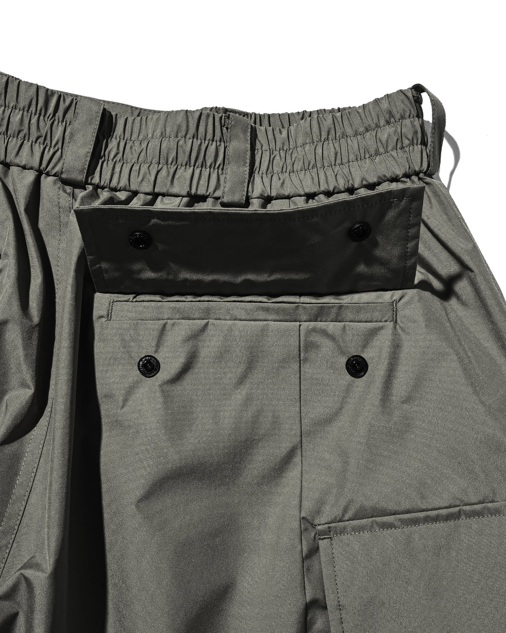 CLESSTE
+PHENIX WINDSTOPPER® BY GORE-TEX LABS CITY MEGA POCKET BALLOON CARGO HALF PANTS
