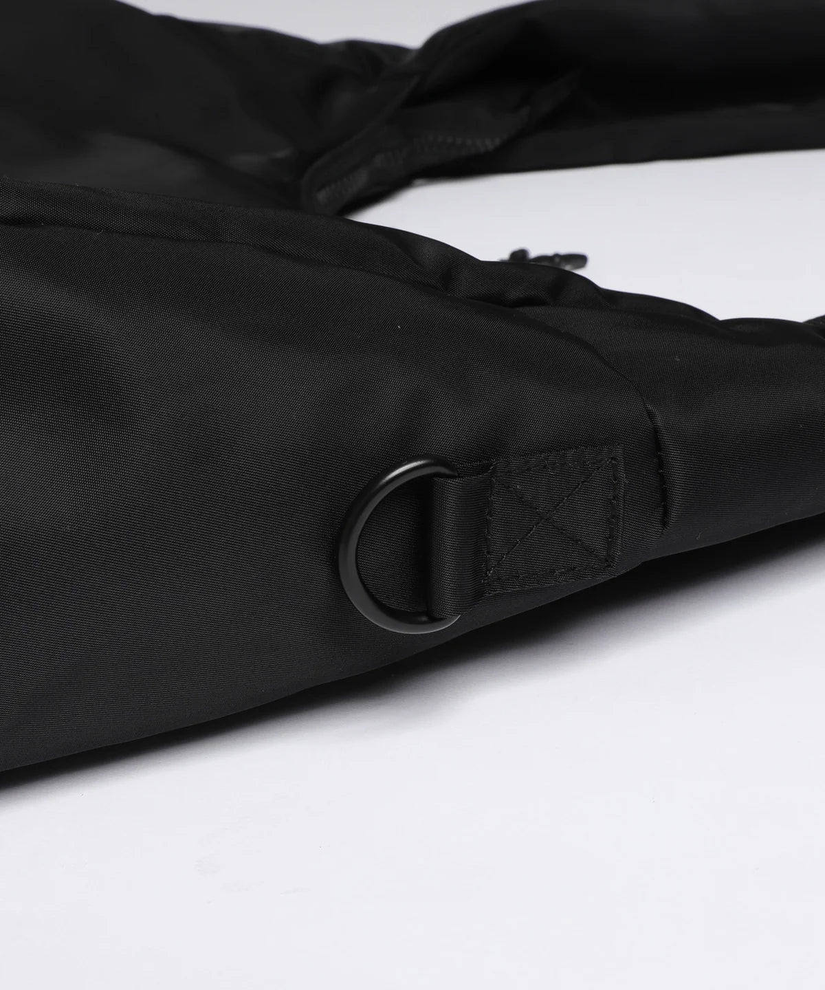 Meltum SOFT SHELL MESSENGER BAG