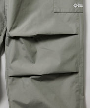 將圖片載入圖庫檢視器 預訂Plus Phenix
Special order GORE-TEX WINDSTOPPER BELTED PANTS
