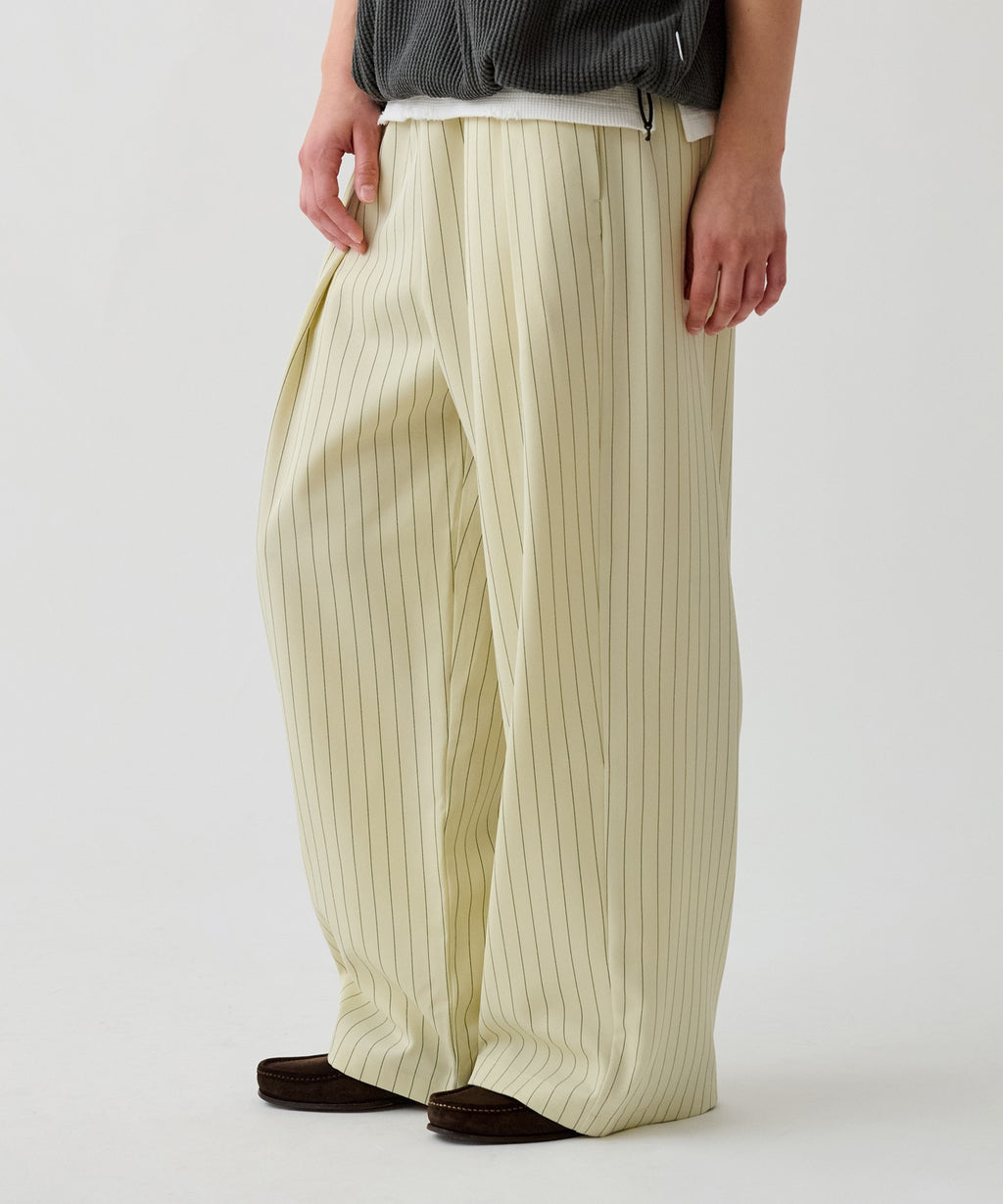 WETTEMPT
2 TUCK EASY STRIPE SLACKS