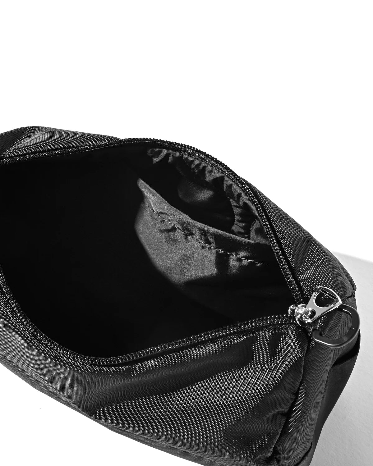 CLESSTE
DAYOFF BAG MINI