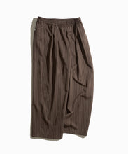 將圖片載入圖庫檢視器 WETTEMPT
2 TUCK EASY STRIPE SLACKS
