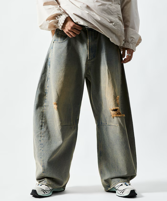 24AW FREAK'S STORE / Wide silhouette distressed curved Denim pants