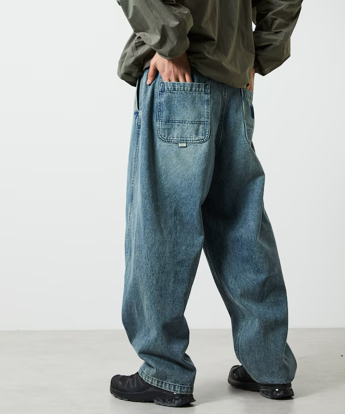 Freak's Store / Wide silhouette twisted curve Denim pants