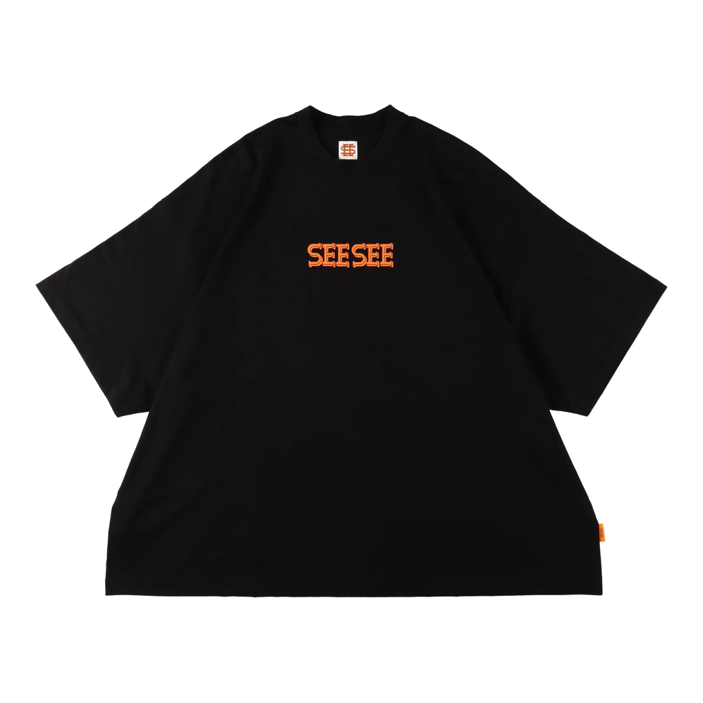 SEE SEE 【11-2】SEE SEE SUPER BIG FLAT TEE OFFICIAL FONT LOGO【BLACK】