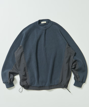 將圖片載入圖庫檢視器 Freak&#39;s Store / Relaxed fit, mixed material docking crew neck Knit
