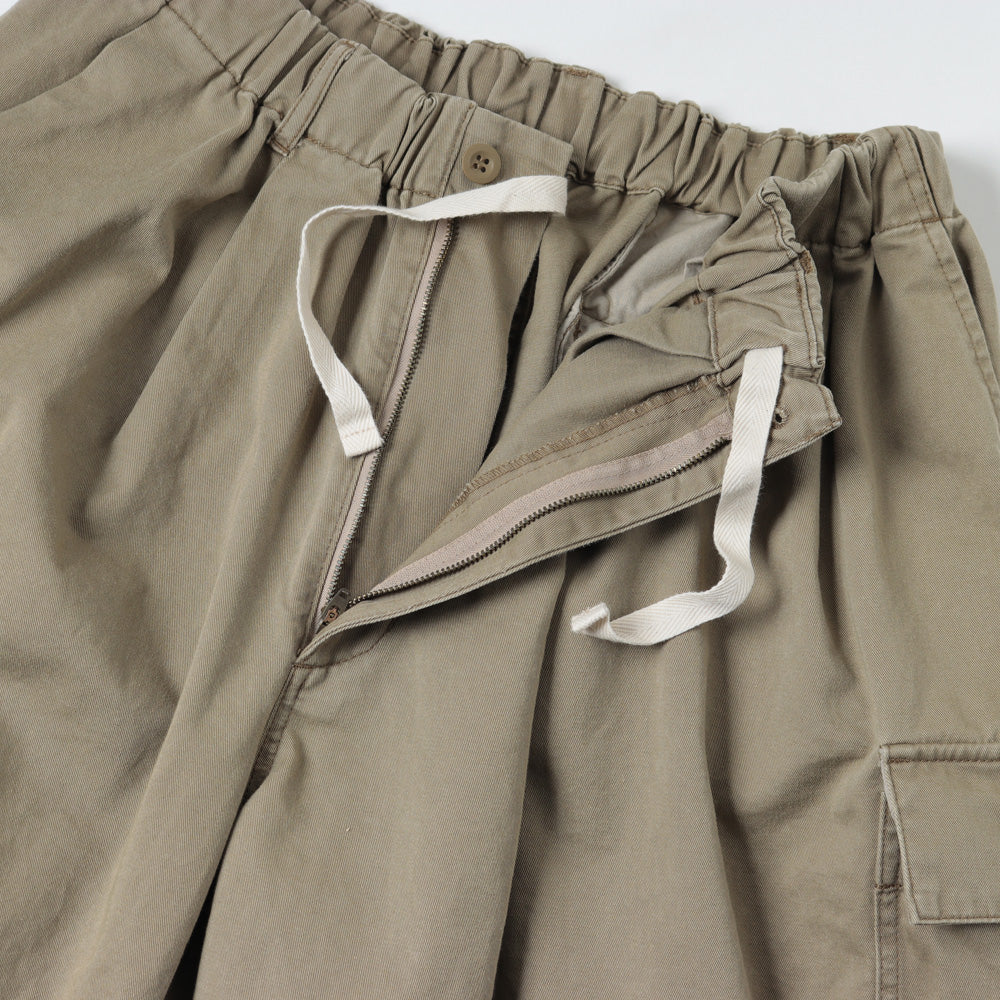 is-ness / BALLOON EZ CARGO SHORTS