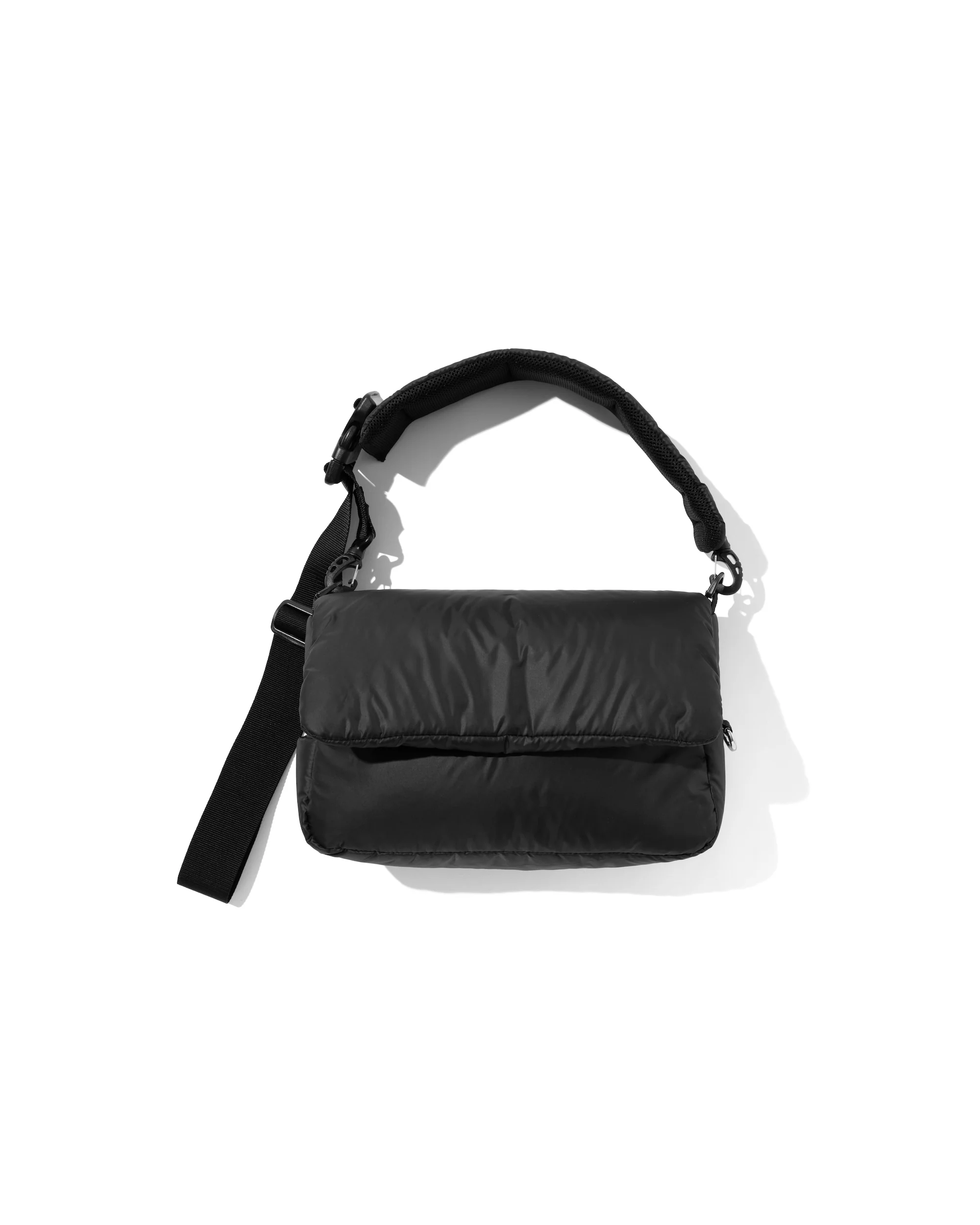 CLESSTE / PADDED FLAP HOLIDAY BAG