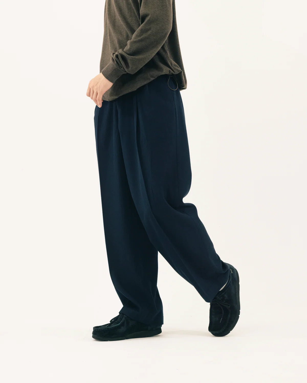 BLUETOWN TOKYO Center-creased, double-pleated trousers