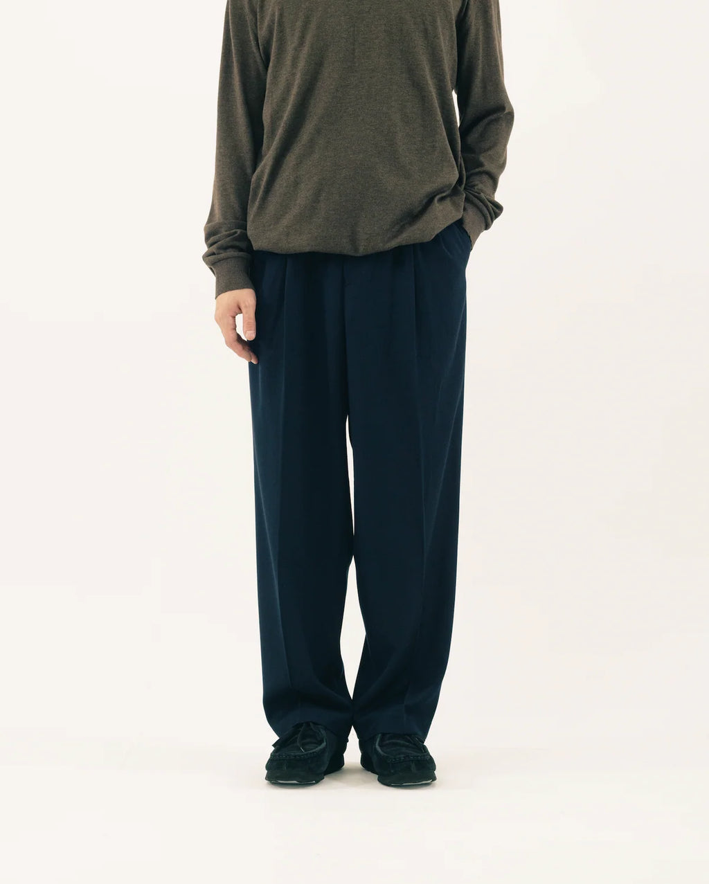 BLUETOWN TOKYO Center-creased, double-pleated trousers
